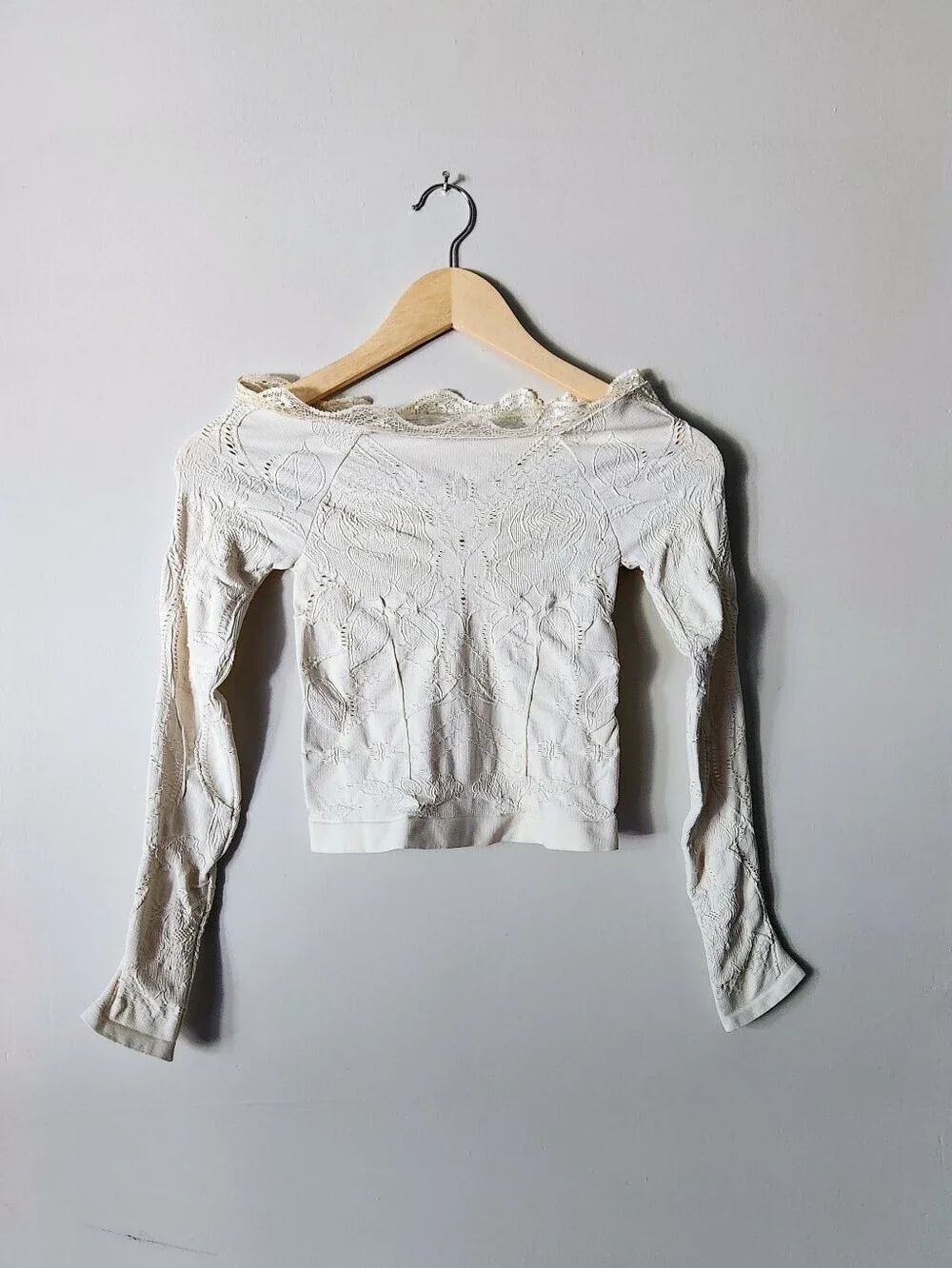 Free People Intimately Cream Off-the-Shoulder Lace-Edge Top XS/S